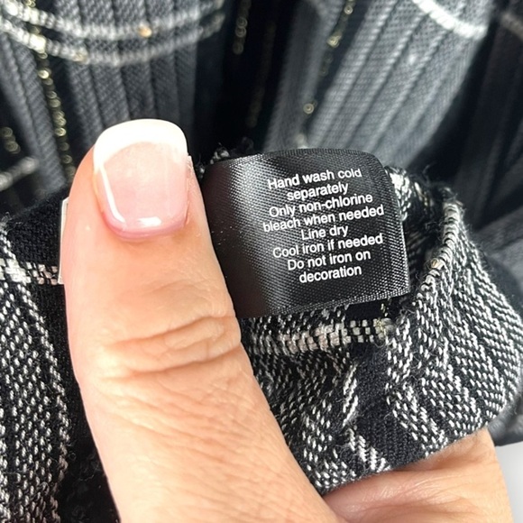 Lane Bryant Black Sequin Plaid Metallic Swing Popover Top Size 18 - Picture 10 of 12